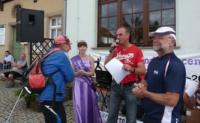 6. Radwandertag rund um den Kyffhäuser (Foto: Karl-Heinz Herrmann) 6. Radwandertag rund um den Kyffhäuser (Foto: Karl-Heinz Herrmann)