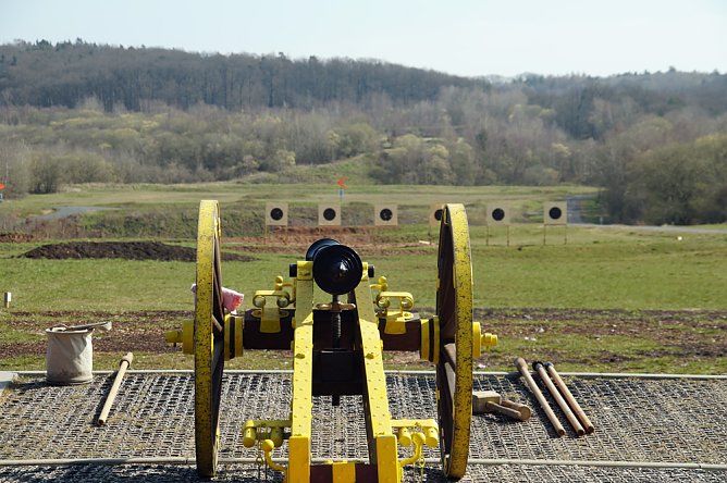 Kanonendonner und Pulverdampf auf dem Dickkopf (Foto: Landratsamt Kyffhäuserkreis) Kanonendonner und Pulverdampf auf dem Dickkopf (Foto: Landratsamt Kyffhäuserkreis)