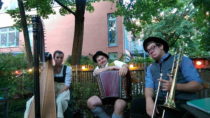 Die Gamsgetier-Musi (Foto: Künstler) Die Gamsgetier-Musi (Foto: Künstler)