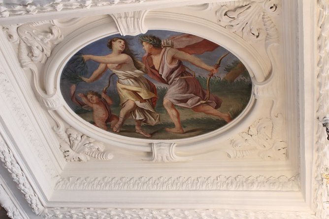 Tanz im Olymp. Eine Verwandlungsgeschichte! (Foto: Karl-Heinz Herrmann) Tanz im Olymp. Eine Verwandlungsgeschichte! (Foto: Karl-Heinz Herrmann)