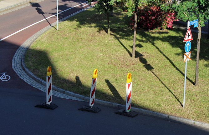 Wezel-Straße gesperrt (Foto: Karl-Heinz Herrmann) Wezel-Straße gesperrt (Foto: Karl-Heinz Herrmann)