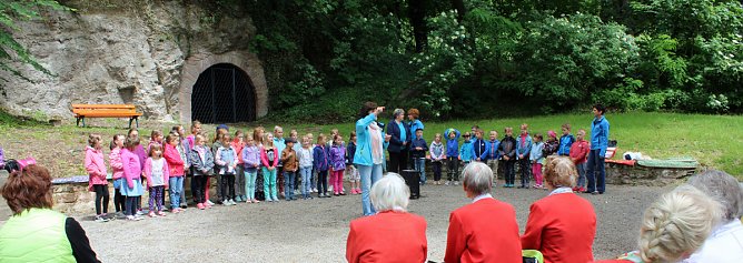 Gemeinsames Singen verbindet und macht Spaß (Foto: Karl-Heinz Herrmann) Gemeinsames Singen verbindet und macht Spaß (Foto: Karl-Heinz Herrmann)