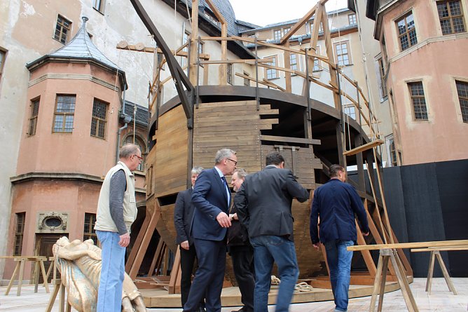 Spende f&uuml;r F&ouml;rderverein Loh-Orchester Sondershausen (Foto: Karl-Heinz Herrmann)