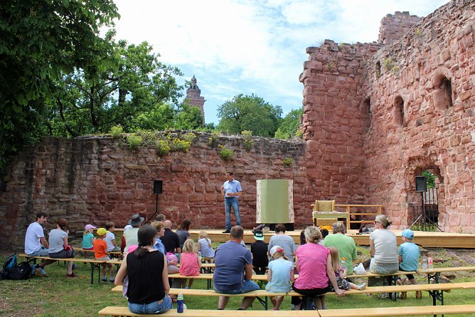 Kleinb&uuml;hne am Kyffh&auml;user eingeweiht (Foto: Karl-Heinz Herrmann)