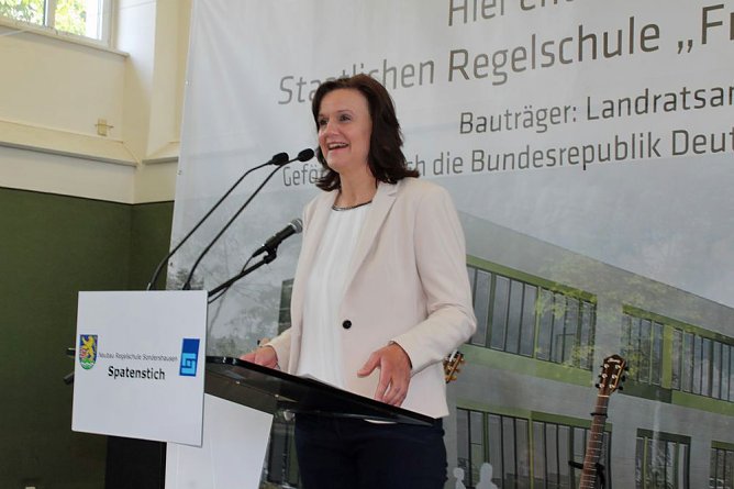 Spatenstich f&uuml;r Franzbergschule erfolgt (Foto: Karl-Heinz Herrmann)