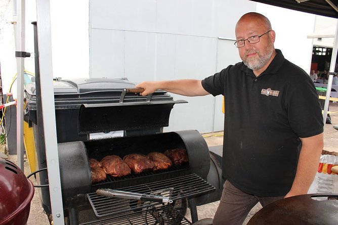 Sponsoren beim Schießen auf dem Dickkopf (Foto: Karl-Heinz Herrmann) Sponsoren beim Schießen auf dem Dickkopf (Foto: Karl-Heinz Herrmann)