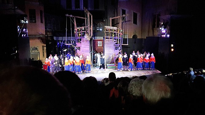 Auch die zweite Besetzung ist gro&szlig;artig (Foto: Karl-Heinz Herrmann)