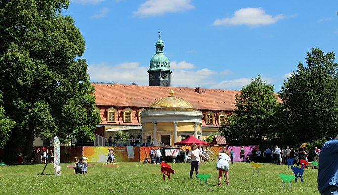 Premiere von "Bastien und Bastienne" (Foto: Karl-Heinz Herrmann) Premiere von "Bastien und Bastienne" (Foto: Karl-Heinz Herrmann)