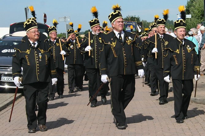 Aufmarsch Bergleute (Foto: Rosenstadt Sangerhausen GmbH) Aufmarsch Bergleute (Foto: Rosenstadt Sangerhausen GmbH)