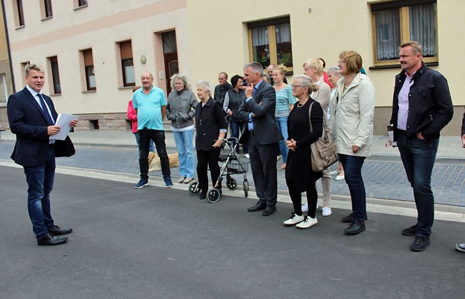 Jahnstraße wieder frei (Foto: Karl-Heinz Herrmann) Jahnstraße wieder frei (Foto: Karl-Heinz Herrmann)