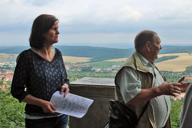 Waldbegehung am Possen im unterschiedlicher Resonanz (Foto: Karl-Heinz Herrmann)