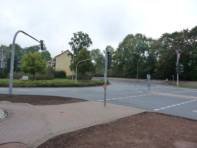 Ampeln Nordhäuser Kurve (Foto: Karl-Heinz Herrmann) Ampeln Nordhäuser Kurve (Foto: Karl-Heinz Herrmann)