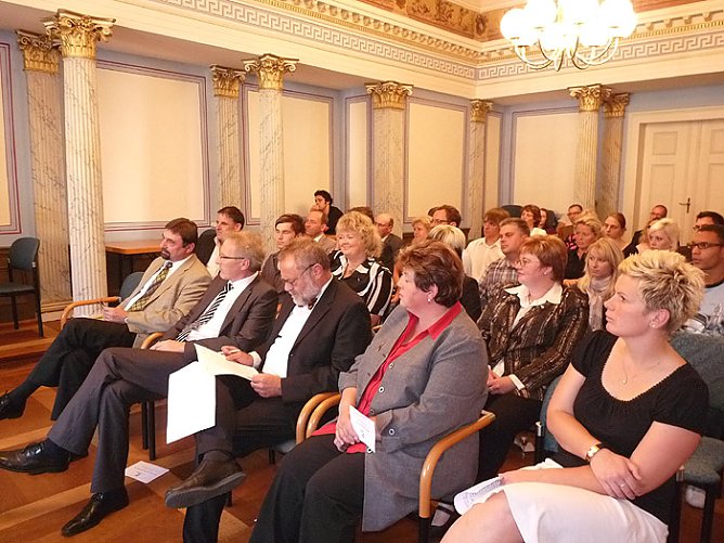 Auszeichnung für Ausbildungsbetriebe (Foto: Karl-Heinz Herrmann) Auszeichnung für Ausbildungsbetriebe (Foto: Karl-Heinz Herrmann)