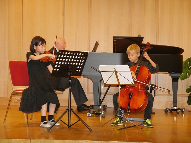 Konzerte zum Ende des Workshops (Foto: Famile Kieper) Konzerte zum Ende des Workshops (Foto: Famile Kieper)