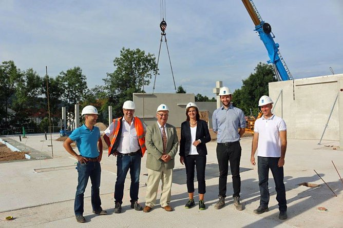Besichtigung der Regelschule Franzberg in Sondershausen (Foto: Landratsamt Kyffh&auml;userkreis)
