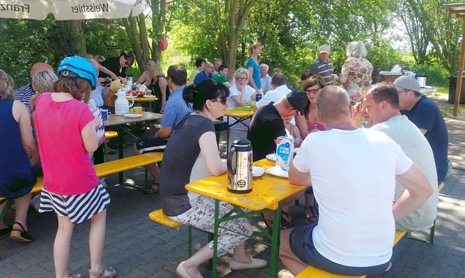 80 Jahre Stadtrandsiedlung von Bad Frankenhausen (Foto: Reiner Bärenklau) 80 Jahre Stadtrandsiedlung von Bad Frankenhausen (Foto: Reiner Bärenklau)