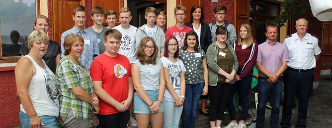 Schülerlotsen des Landes im Wettbewerb (Foto: Karl-Heinz Herrmann) Schülerlotsen des Landes im Wettbewerb (Foto: Karl-Heinz Herrmann)