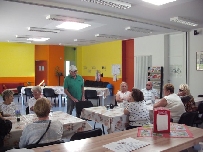 Reaktionstest für Senioren mit der Verkehrswacht (Foto: Freizeitzentrum Artern) Reaktionstest für Senioren mit der Verkehrswacht (Foto: Freizeitzentrum Artern)