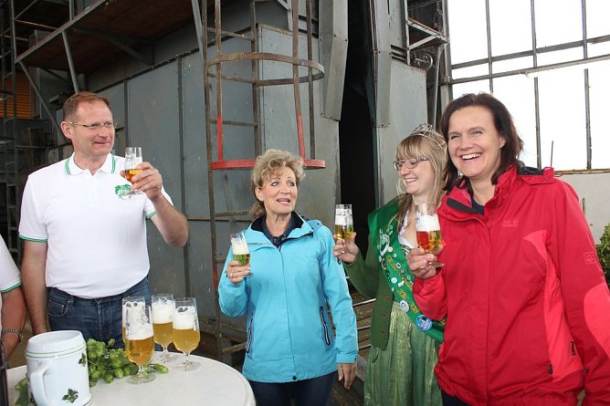 Start der Hopfenernte in Gro&szlig;enehrich (Foto: Karl-Heinz Herrmann)