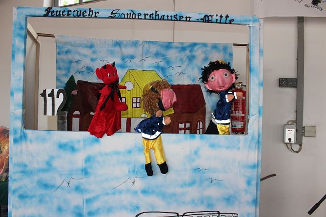 Feuerwehr buntem Programm (Foto: Karl-Heinz Herrmann)