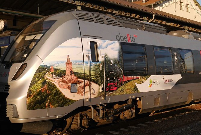 Rollende Werbung (Foto: Bernd Thielbeer)