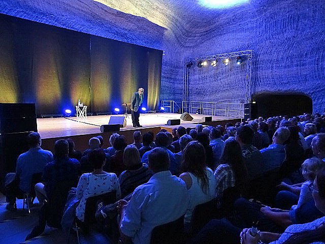 Hans-Joachim Heist �noch &acute;n Gedicht (Foto: Birgit Jung)