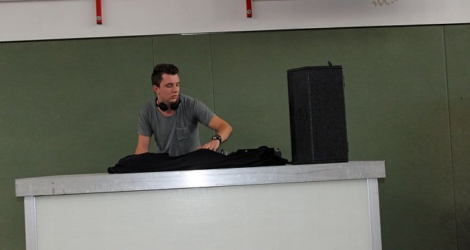 Richtfest (Foto: Karl-Heinz Herrmann) Richtfest (Foto: Karl-Heinz Herrmann)