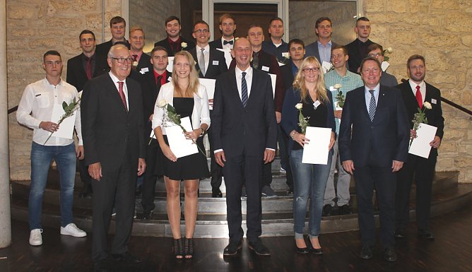  Ausgezeichnete Pr&uuml;fungsleistungen belohnt (Foto: Karl-Heinz Herrmann)