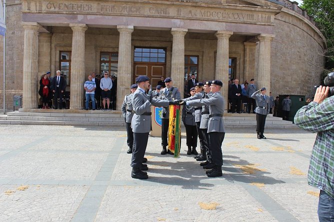 Vereidigung auf dem Marktplatz (Foto: Karl-Heinz Herrmann) Vereidigung auf dem Marktplatz (Foto: Karl-Heinz Herrmann)