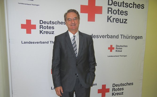 Prof. Reinhard Fünfstück neuer DRK-Landesarzt (Foto: DRK Thüringen) Prof. Reinhard Fünfstück neuer DRK-Landesarzt (Foto: DRK Thüringen)