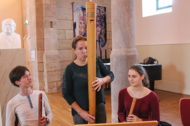 Wundervolle Klänge mit interessanten Instrumenten (Foto: Karl-Heinz Herrmann) Wundervolle Klänge mit interessanten Instrumenten (Foto: Karl-Heinz Herrmann)