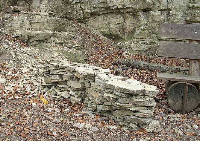 Mauerbau am Possen (Foto: Karl-Heinz Herrmann) Mauerbau am Possen (Foto: Karl-Heinz Herrmann)