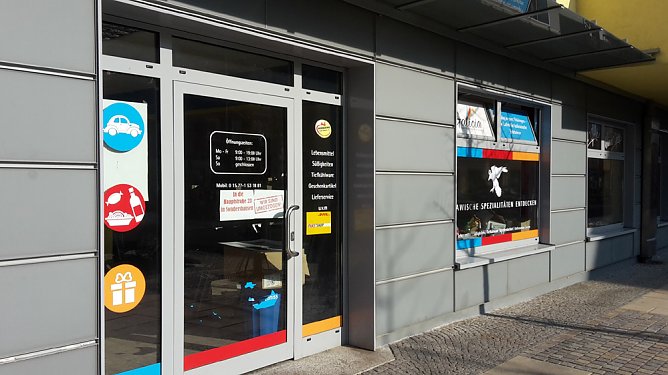 Neueröffnungen von Geschäften (Foto: Karl-Heinz Herrmann) Neueröffnungen von Geschäften (Foto: Karl-Heinz Herrmann)