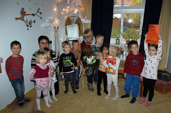 Vorleseoma aktiv (Foto: Karl-Heinz Herrmann) Vorleseoma aktiv (Foto: Karl-Heinz Herrmann)