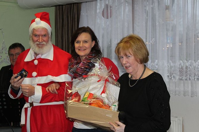 Gemütliche Weihnachtsfeier im Verband (Foto: Karl-Heinz Herrmann) Gemütliche Weihnachtsfeier im Verband (Foto: Karl-Heinz Herrmann)