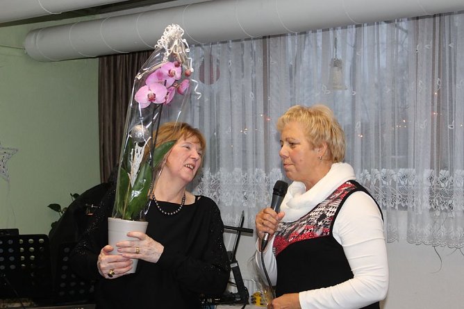 Gemütliche Weihnachtsfeier im Verband (Foto: Karl-Heinz Herrmann) Gemütliche Weihnachtsfeier im Verband (Foto: Karl-Heinz Herrmann)