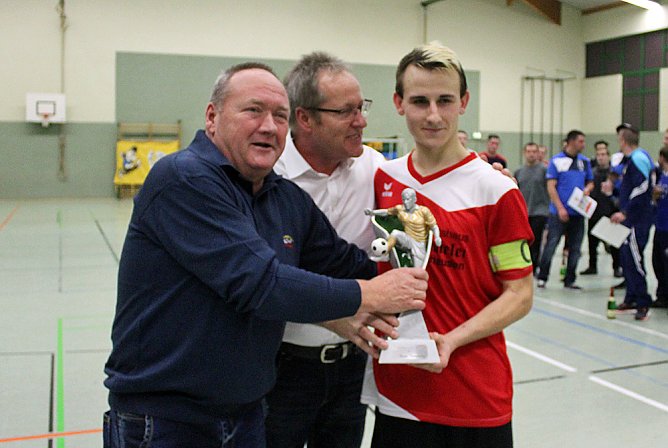 Spannung bis zum letzten Schuss (Foto: Karl-Heinz Herrmann)