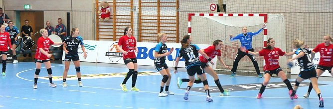 DHB Pokal Spitzenspiel Thüringer HC gegen SG BBM Bietigheim (Foto: Angelo Glashagel) DHB Pokal Spitzenspiel Thüringer HC gegen SG BBM Bietigheim (Foto: Angelo Glashagel)