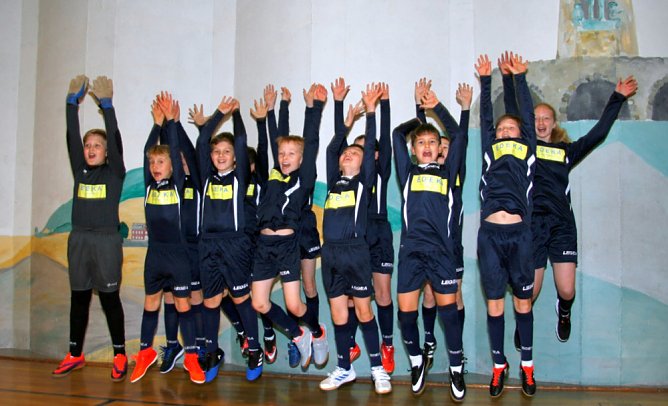 Neue Trikots und Wendetops (Foto: Andrea Löser) Neue Trikots und Wendetops (Foto: Andrea Löser)