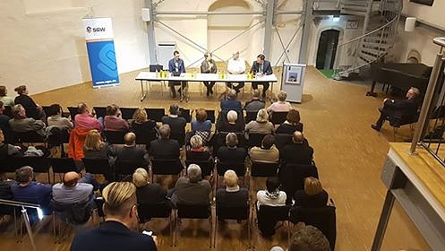 Angehenden Politikern auf den Zahn gef&uuml;hlt (2) (Foto: privat)