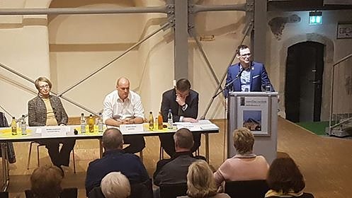 Angehenden Politikern auf den Zahn gef&uuml;hlt (2) (Foto: privat)