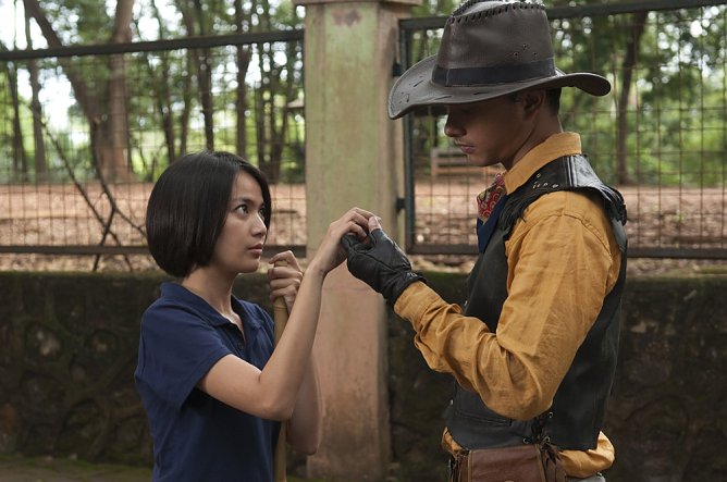 Die Nacht der Giraffe (Foto: Neue Vision) Die Nacht der Giraffe (Foto: Neue Vision)