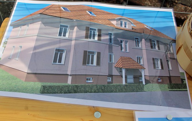 Baustart am Franzberg (Foto: Karl-Heinz Herrmann) Baustart am Franzberg (Foto: Karl-Heinz Herrmann)