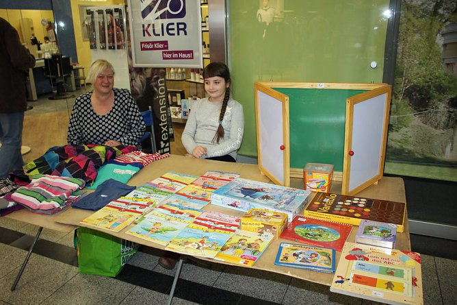Kindertr&ouml;delmarkt in der Galerie (Foto: Karl-Heinz Herrmann)
