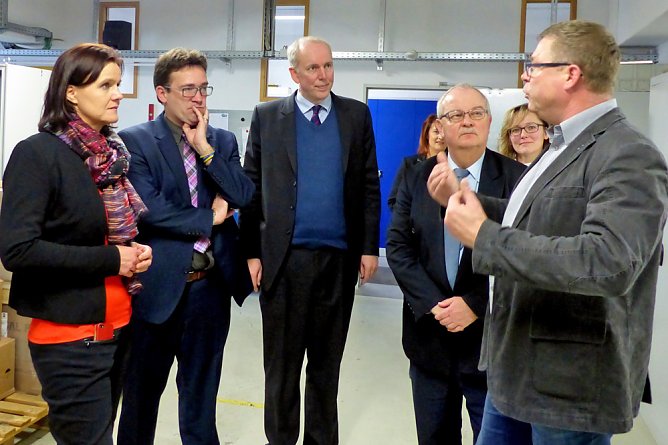 Europaparlamentarier auf Tour durch den Kreis (Foto: Jochen Sauerbier) Europaparlamentarier auf Tour durch den Kreis (Foto: Jochen Sauerbier)