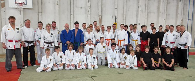 In Artern f&uuml;hrte Kampfkunstverein Ausbildungen durch (Foto: Werner Bank)