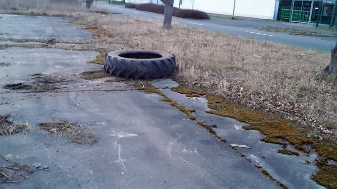Stimmung beim Osterfeuer mit Hindernissen (Foto: Karl-Heinz Herrmann)