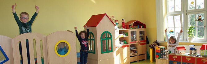 Hurra, wir spielen in der sanierten Kita (Foto: Karl-Heinz Herrmann) Hurra, wir spielen in der sanierten Kita (Foto: Karl-Heinz Herrmann)