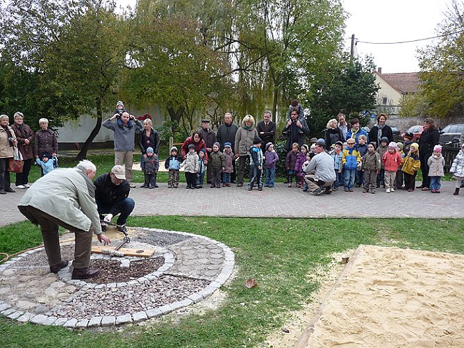 Neues Spielschiff (Foto: Karl-Heinz Herrmann) Neues Spielschiff (Foto: Karl-Heinz Herrmann)