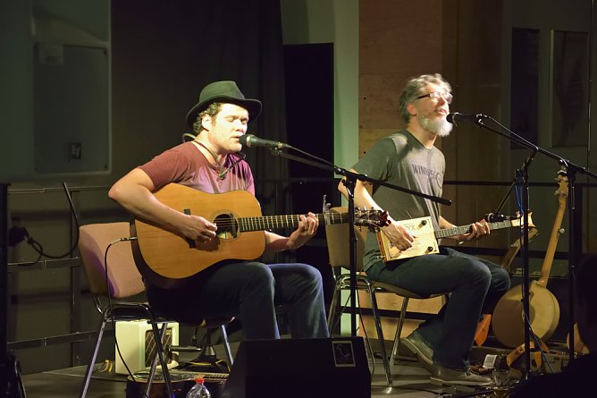 Duos GORDIE TENTREES & JAXON HALDANE im Panorama (Foto: Fred B&ouml;hme)